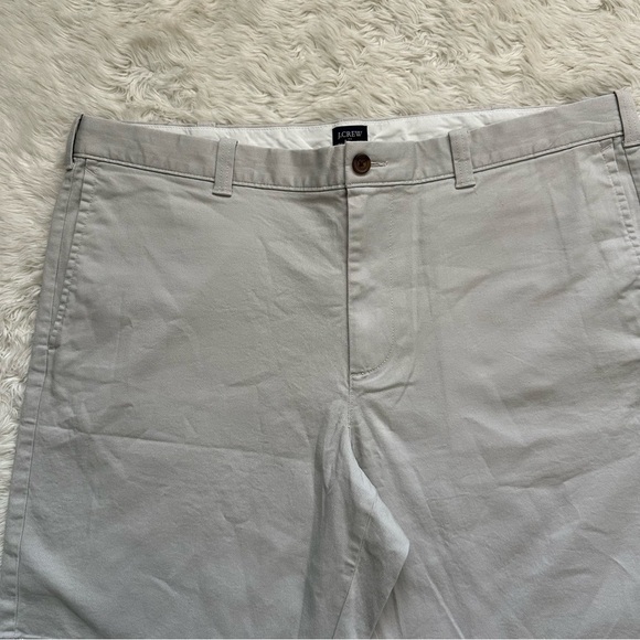 J. Crew Factory Shorts Men’s 9” Flex Chino Short Stone 40 NWT New - Picture 4 of 10